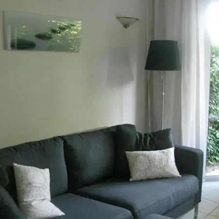 3370 In Tossens Holiday home *