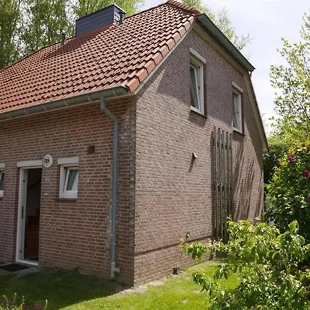 3370 In Tossens Holiday home